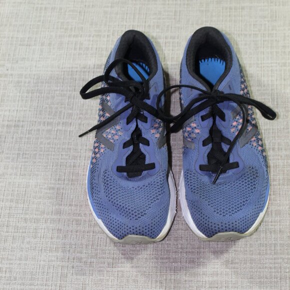 New Balance Fresh Foam 880 Size 6 Blue and Pink Running Shoes - Picture 2 of 6